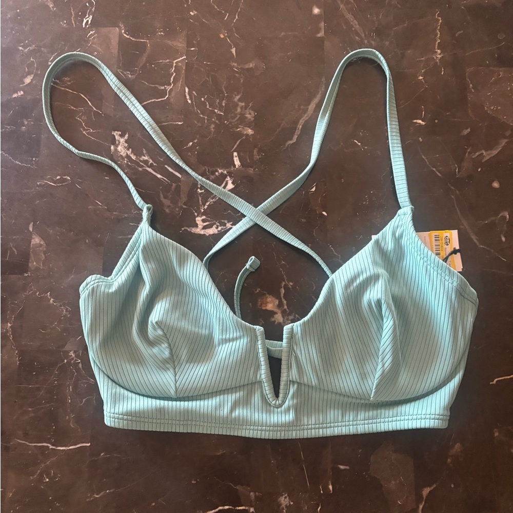 New women’s bikini top size 34DD